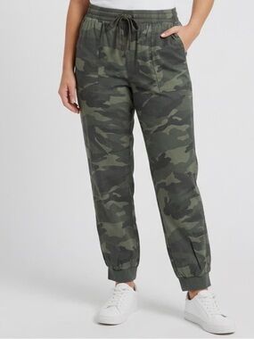 Splendid Olive & Dark Green Camo Jogger Pants